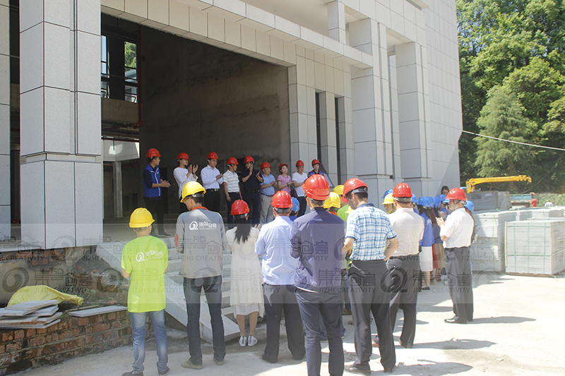 女人与公狍交酡女免费