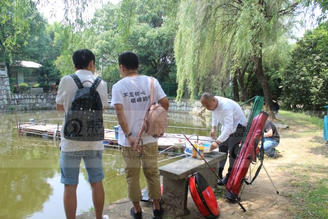 女人与公狍交酡女免费