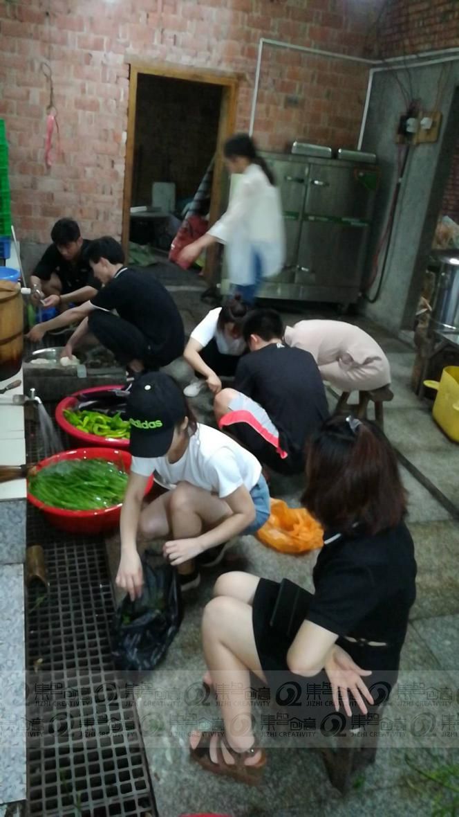 女人与公狍交酡女免费