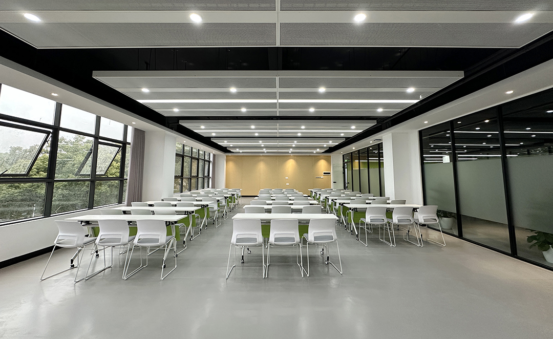 女人与公狍交酡女免费